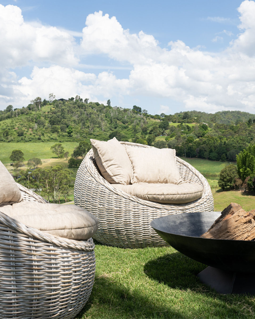 Solar Round Patio Chair White Wash