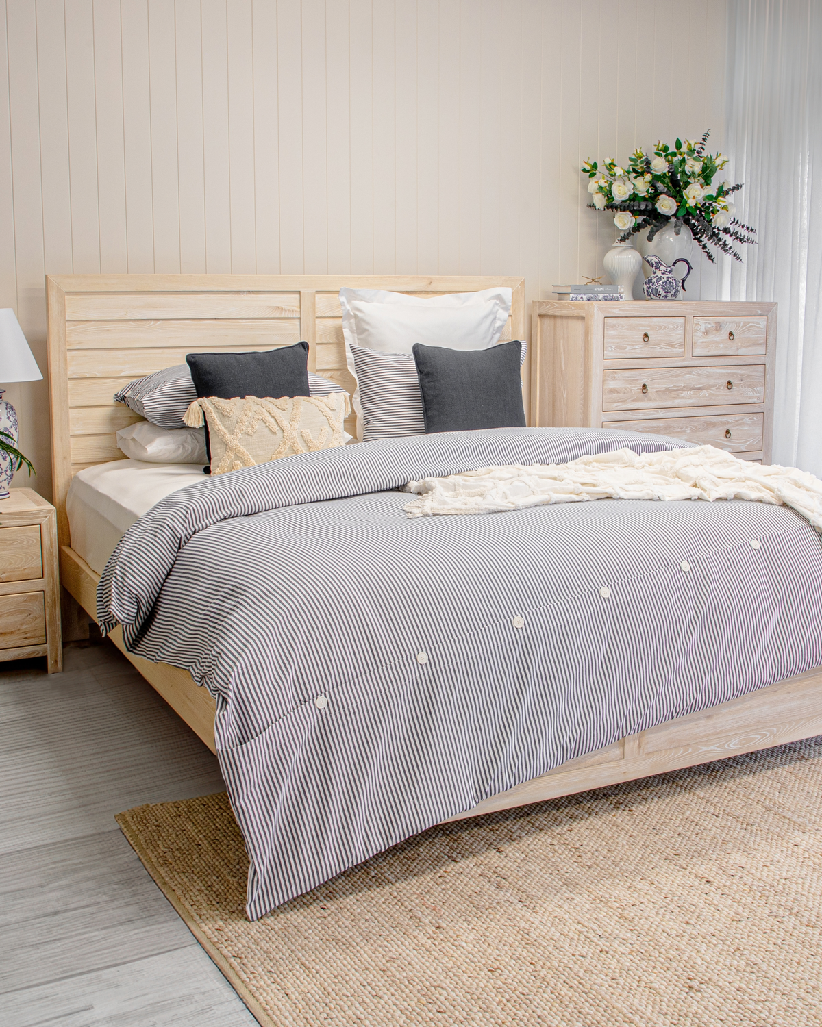 Bayside Queen Bed