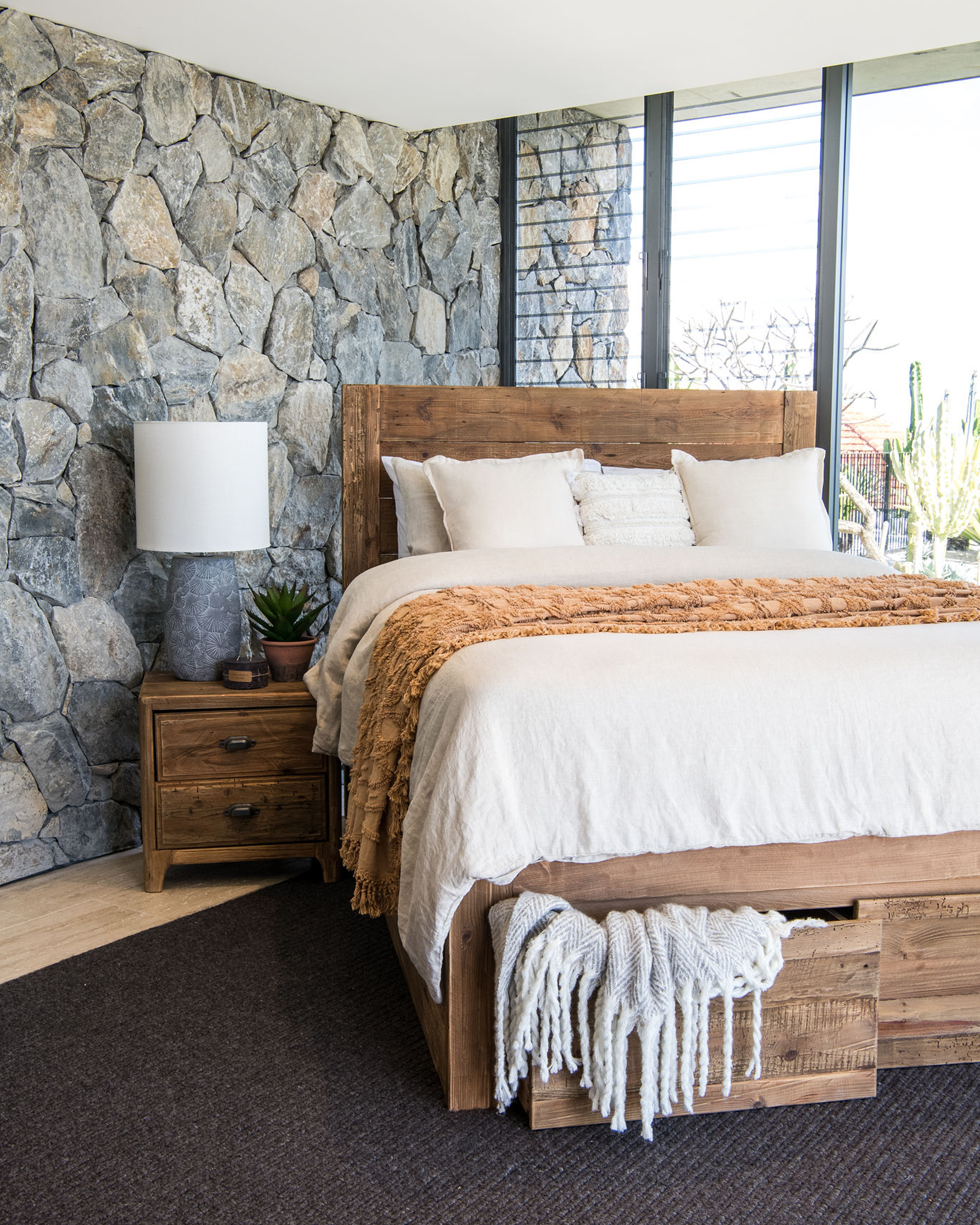 Farmhouse Queen Bed