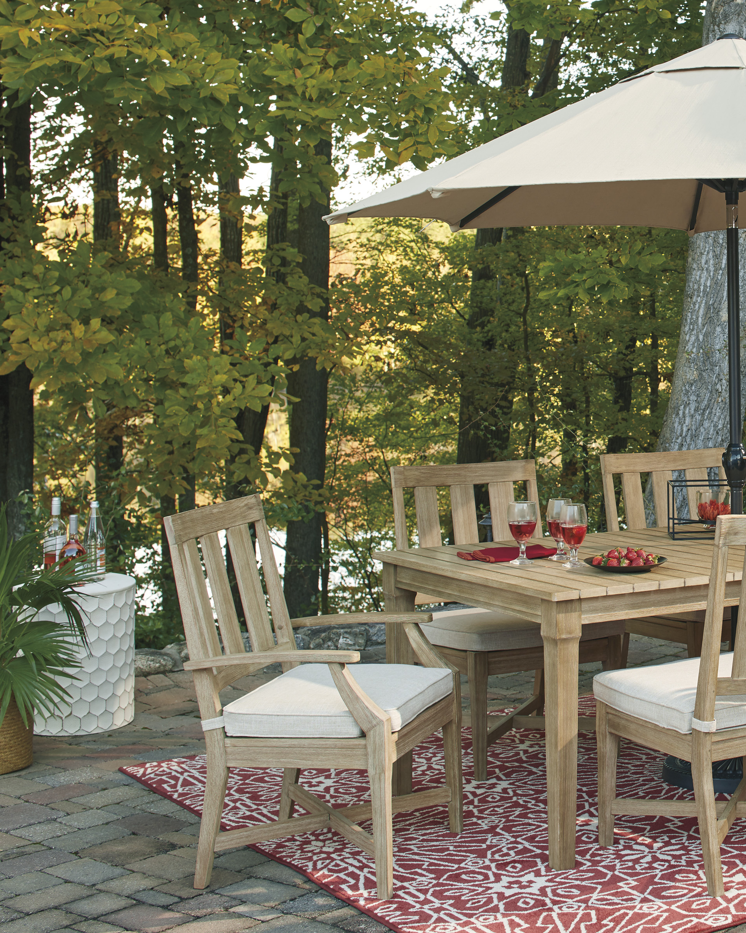 Calypso Patio Chair with Arms