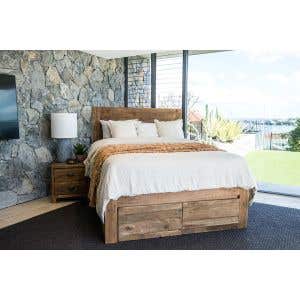 Farmhouse Queen Bed 
